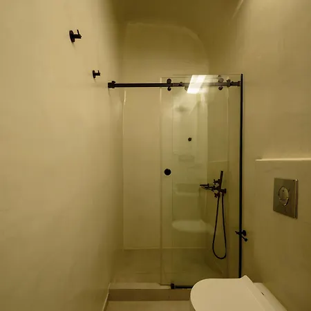 Covert Level With Terrace *