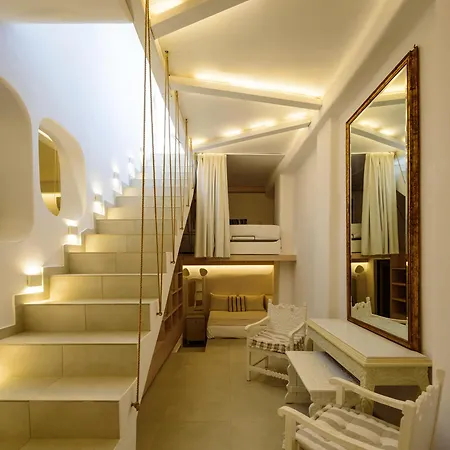 Covert Level With Terrace Apartment *